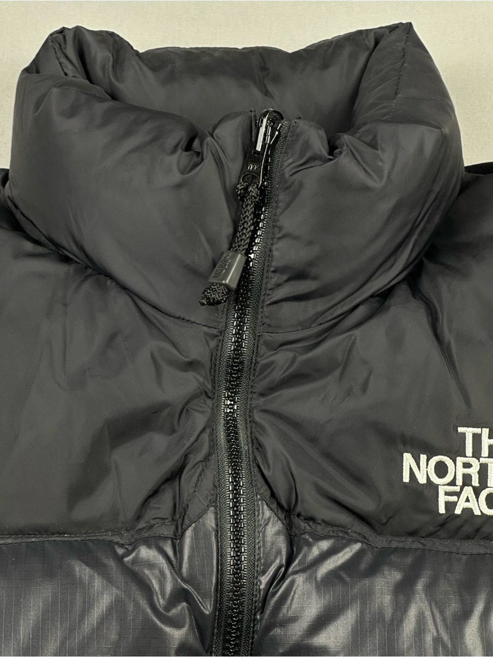 VINTAGE The North Face 1996 Retro Nuptse Vest, 700-Fill Goose Down - Women Large - Picture 5 of 14